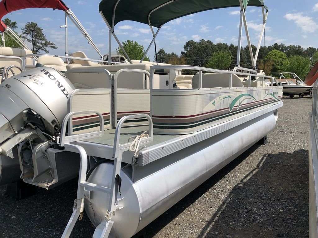 2000 Bennington 2275fs Pontoon Power Boat For Sale In Denver Nc On Boatline Com