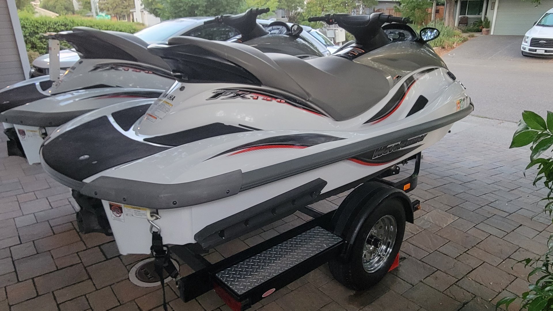 thumbnail image 2 of Yamaha WaveRunner FX 140 Jet Ski Cover – SBU SBUJSK6068 – Black/Gray 600D Polyester – UV/Weather Resistant 2 of 2